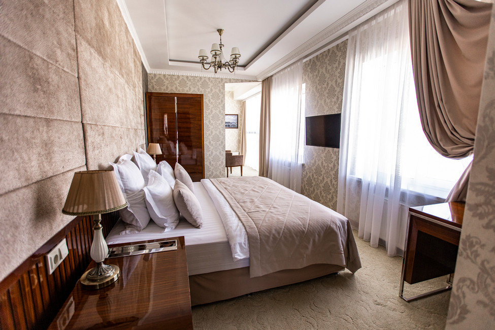 Двухместный номер Президентский с 2 комнатами с балконом Hotel Royal Riz