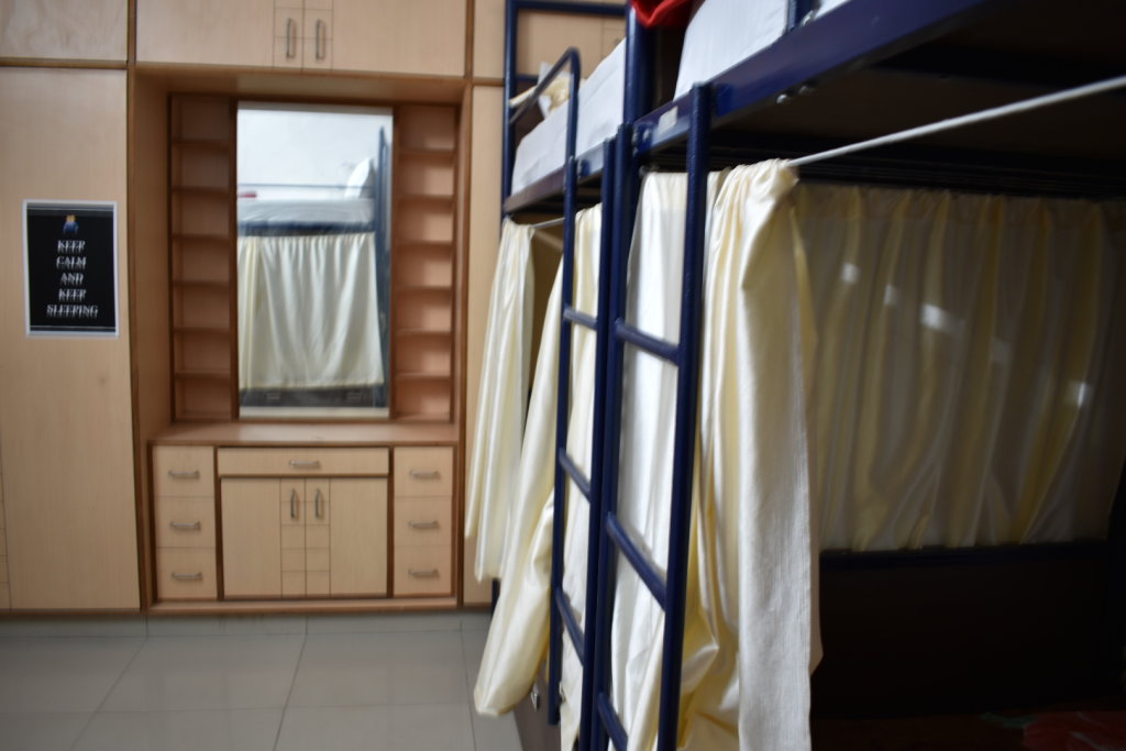 Bett im Wohnheim mit Blick Hostel Karwaan Jaipur
