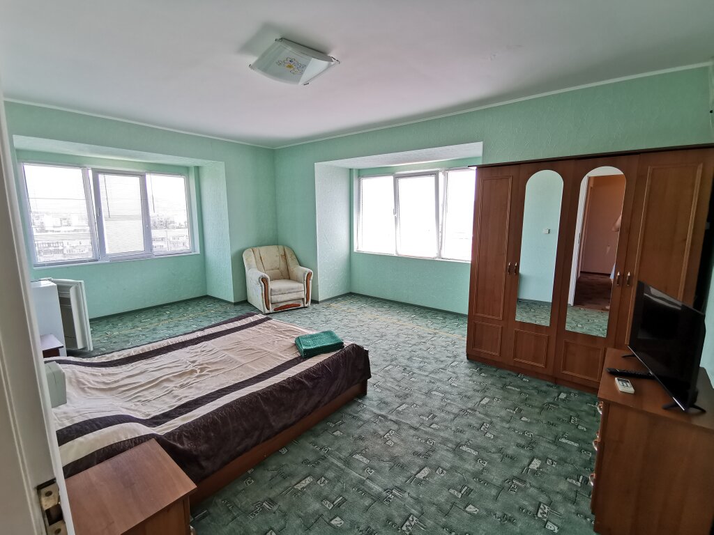 Семейный номер Standard с 2 комнатами с красивым видом из окна Солнечный