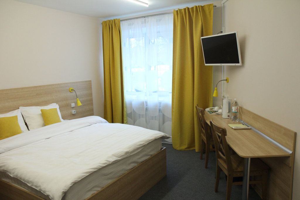 Comfort Quadruple room with city view Asti Hotel