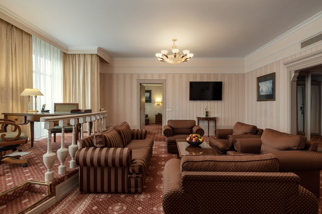 Ambassadeur double suite Safmar Grand Moscow (ex-Marriott Grand)