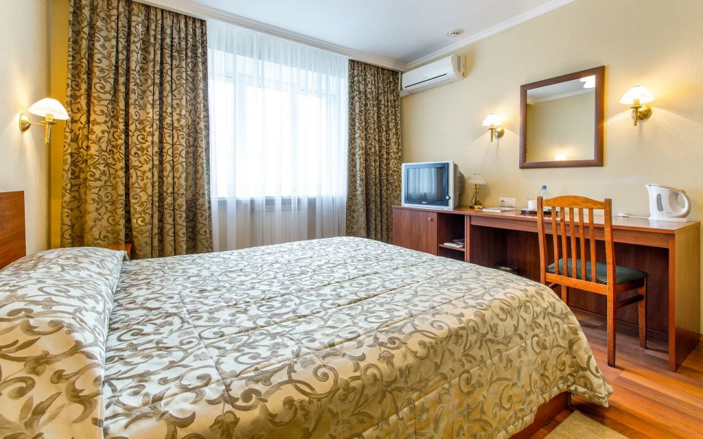 Standard Double room Avia Hotel