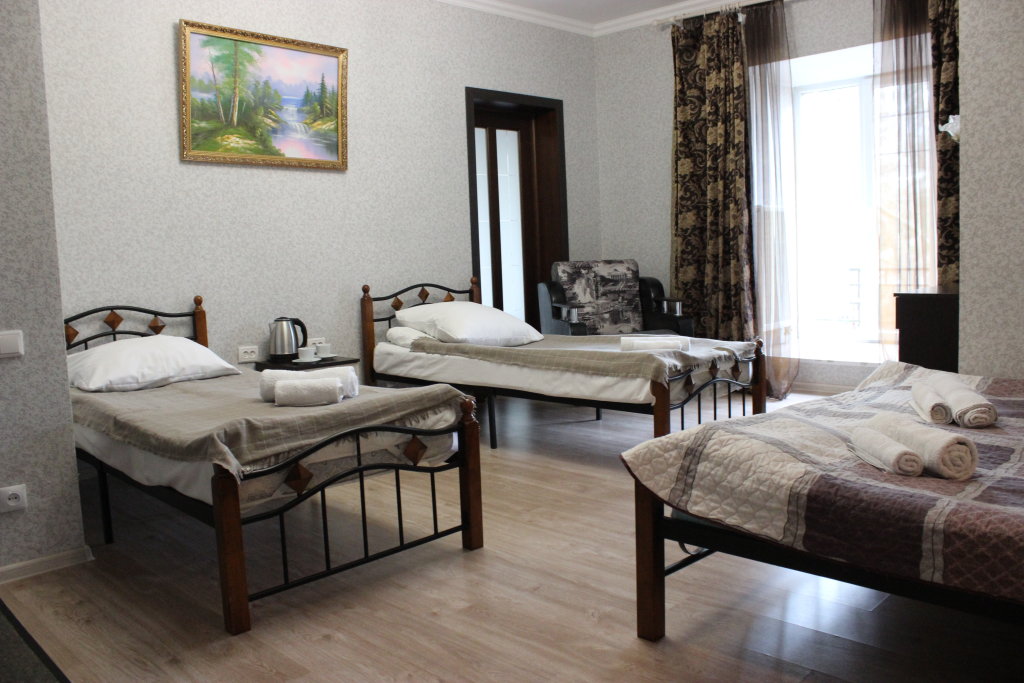 Standard Dreier Zimmer Polyot Hotel
