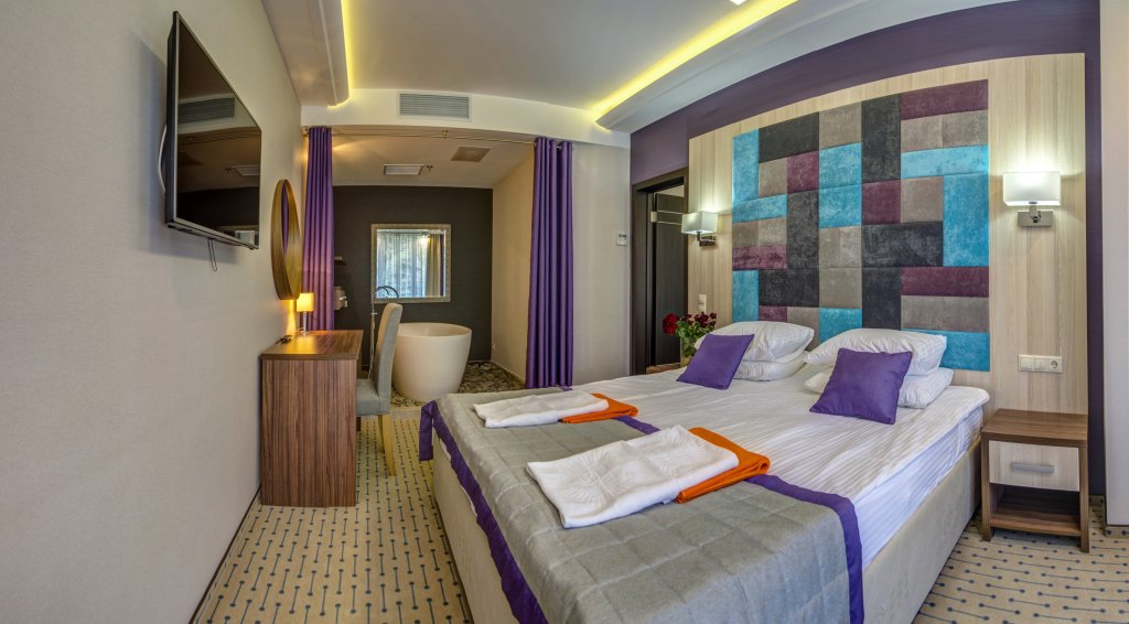 Bath Doppel Suite mit Balkon und mit Bergblick GK Novyij Svet Hotel
