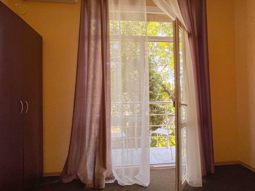 Двухместный номер Standard с балконом и с красивым видом из окна Verona Гостевой дом