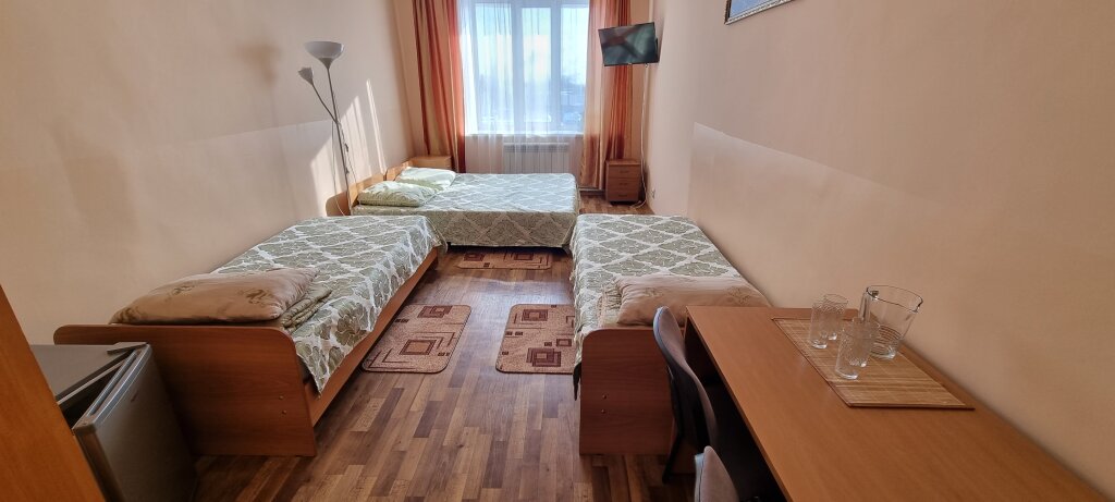 Habitación cuádruple familiar Estándar Mini-Hotel na Naberezhnoy