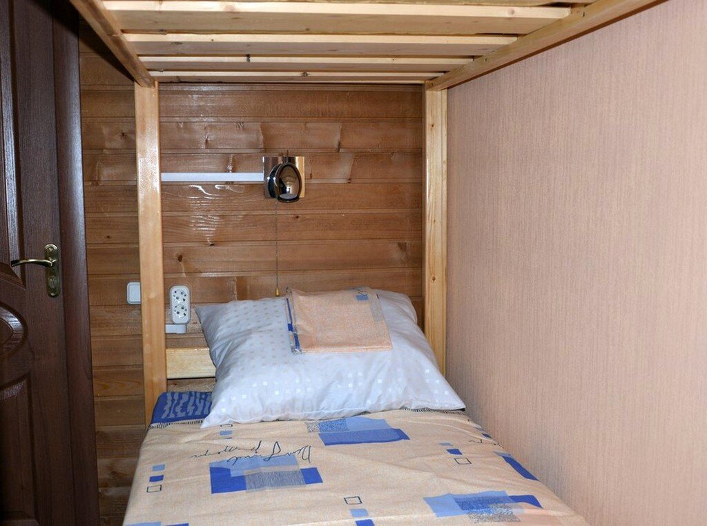Кровать в общем номере Хостел Малибу