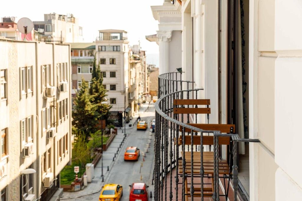 Трёхместный номер Superior с балконом и с красивым видом из окна Rast Hotel Sultanahmet