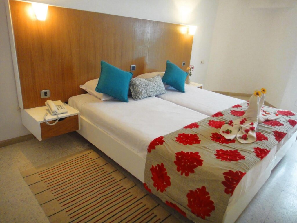 Standard Zimmer Chiraz Thalasso Hotel