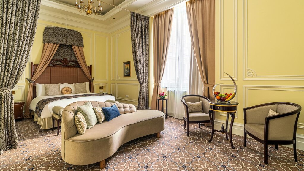 Atrium Doppel Junior-Suite Lotte Hotel St. Petersburg - The Leading Hotels of the World