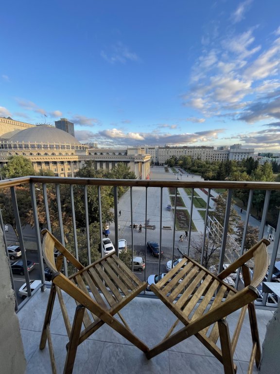 Apartamento 2 dormitorios con balcón y con vista 2-room with a balcony overlooking the Opera House flat