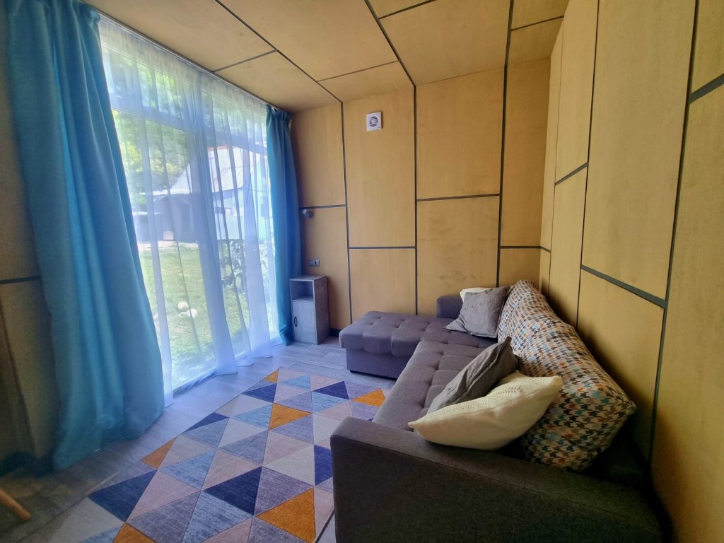 Superior Doppel Apartment 2 Schlafzimmer mit Balkon und mit Blick Ferma Fermerskiy Eko-Otel Sreda Hotel