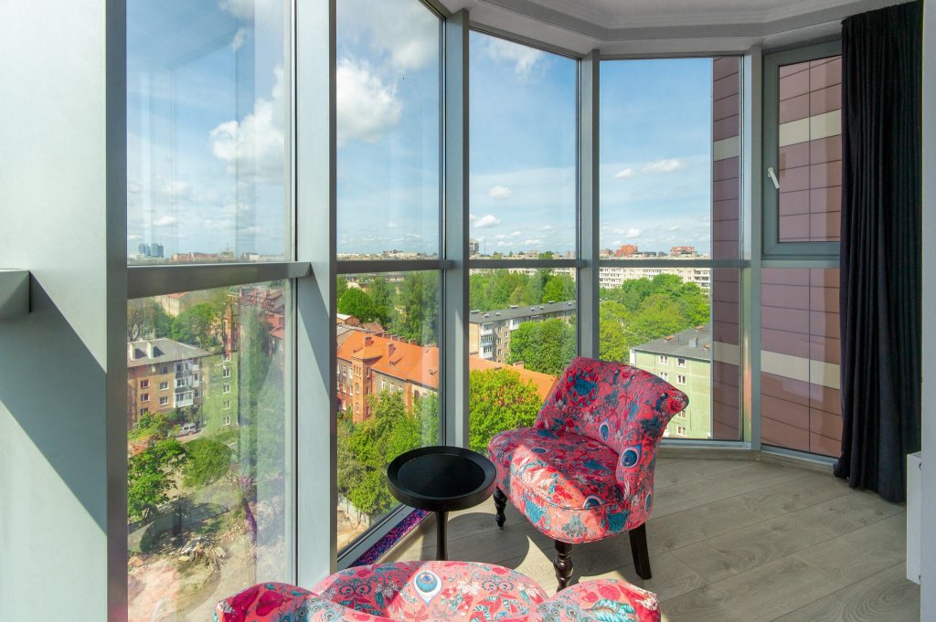 Апартаменты Comfort с балконом и с видом на город Апартаменты Crown39