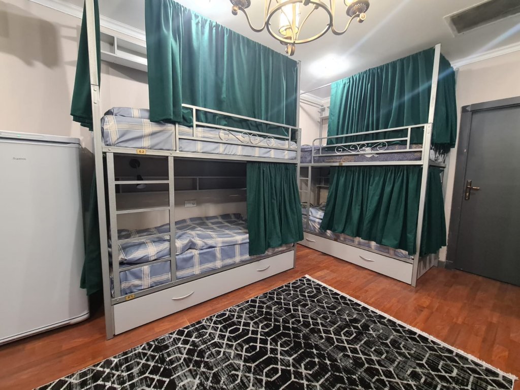 Кровать в общем номере без окна Алматы Гранд Ербил Отель