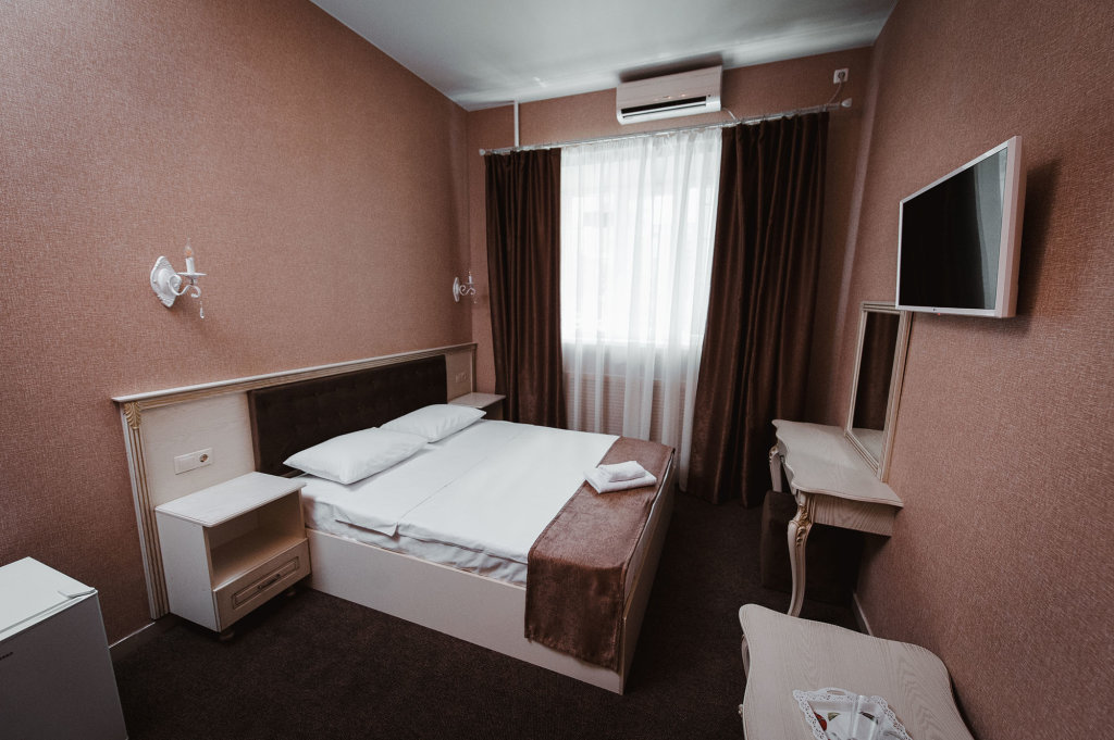 Standard Triple room Hotel Kurazh
