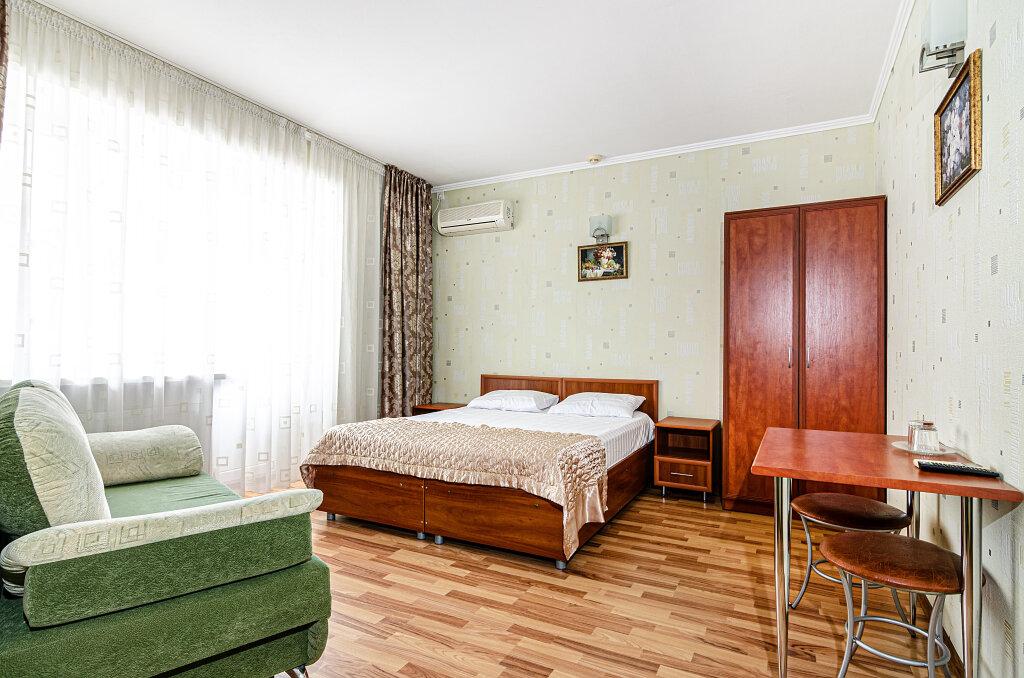 2 Bedrooms Classic Quadruple room with balcony Bukhta Radosti