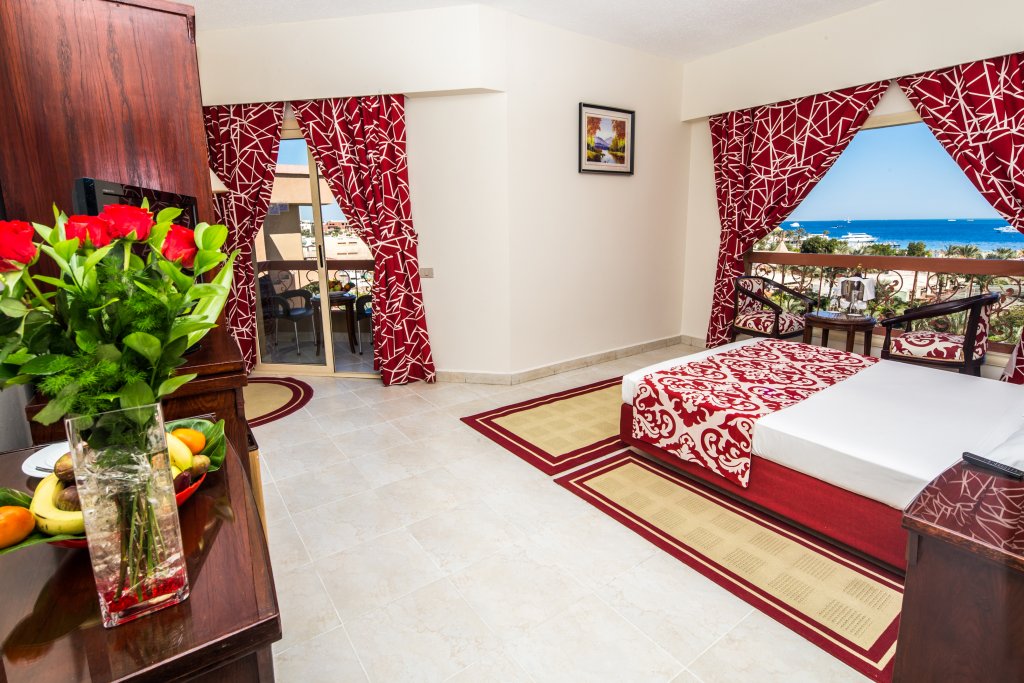 Deluxe Family room with balcony and with view Seagull Beach Resort - Families and Couples Only