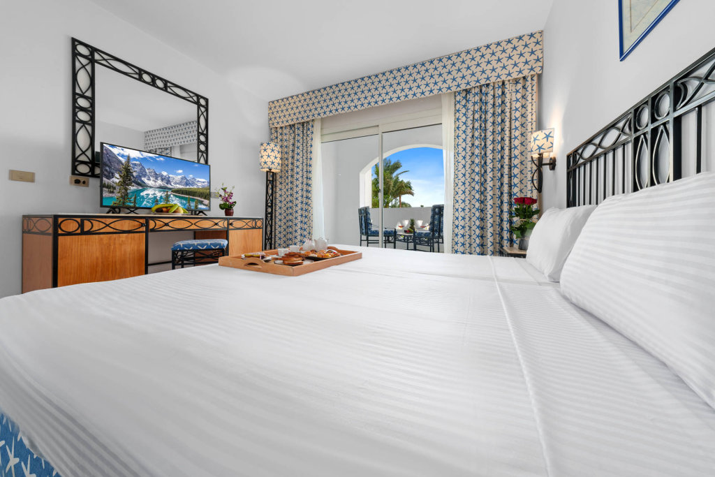 Aquamarine Doppel Zimmer mit Balkon und mit Blick Domina Coral Bay Resort, Diving , Spa & Casino