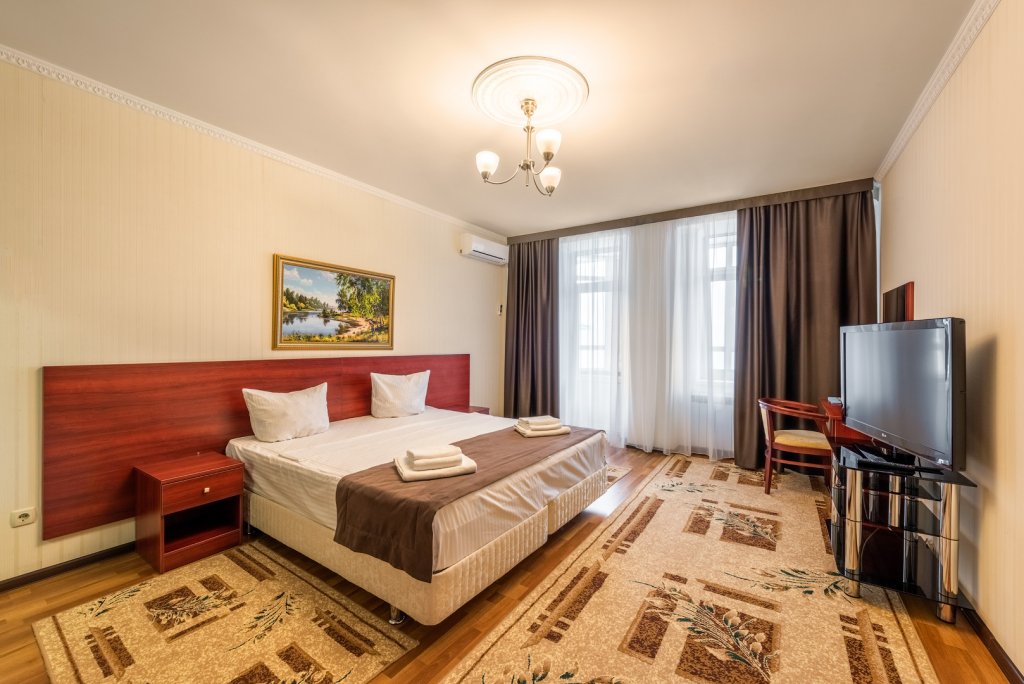 Doppel Suite mit Balkon und mit Blick Sofiya Hotel