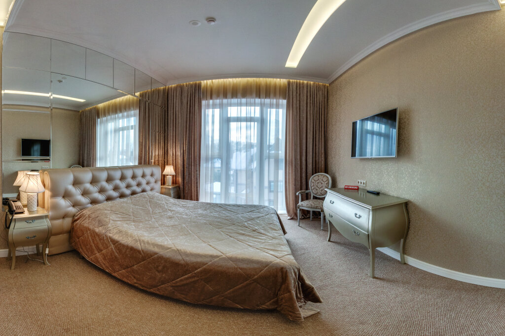 Двухместный люкс с 2 комнатами Экотель Богородск & Spa