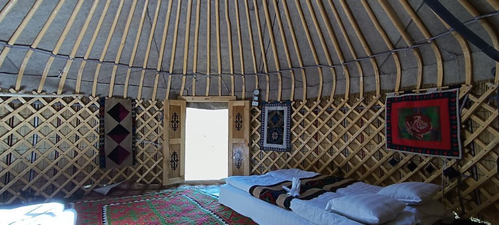 Шестиместное шале с красивым видом из окна Кемпинг Sky Yurts