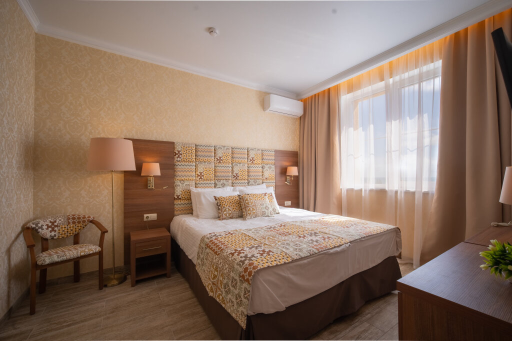 Dreier Suite 2 Schlafzimmer mit Balkon Kurortny Hotel Divny Mir Kapkana Bej  4****