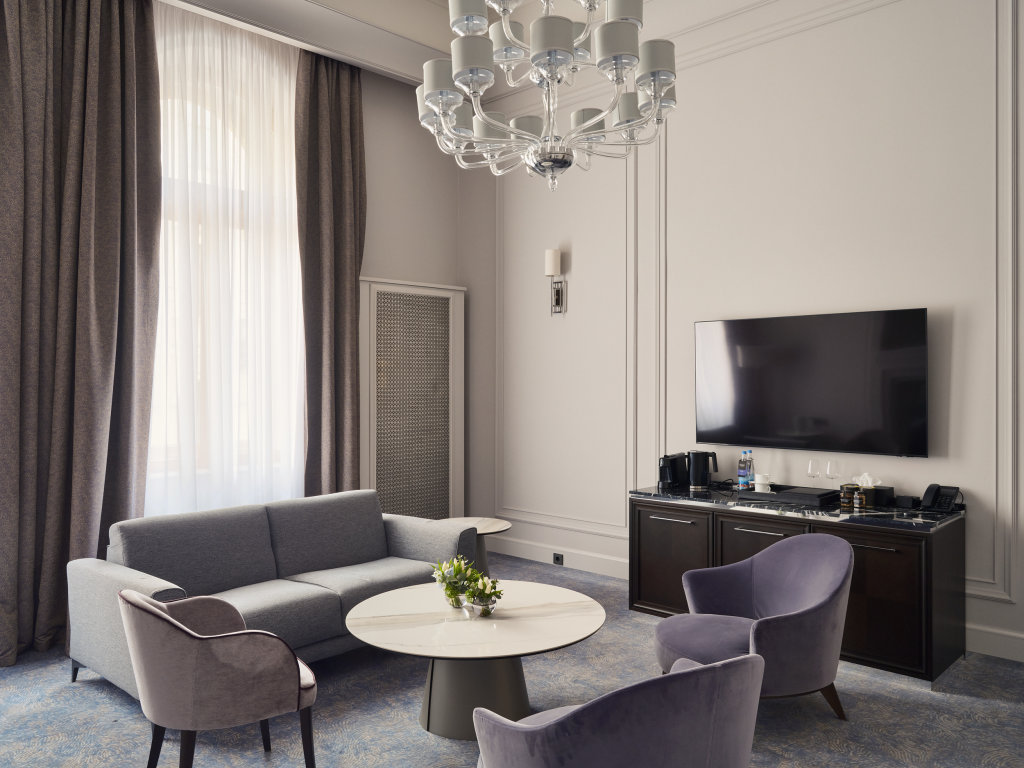 Rastrelli Double Suite with view Hotel Cosmos Selection Saint-Petersburg Italyanskaya