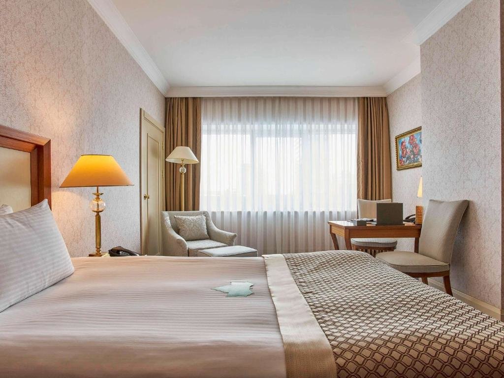 Deluxe Doppel Zimmer mit Stadtblick Rixos President Hotel Astana