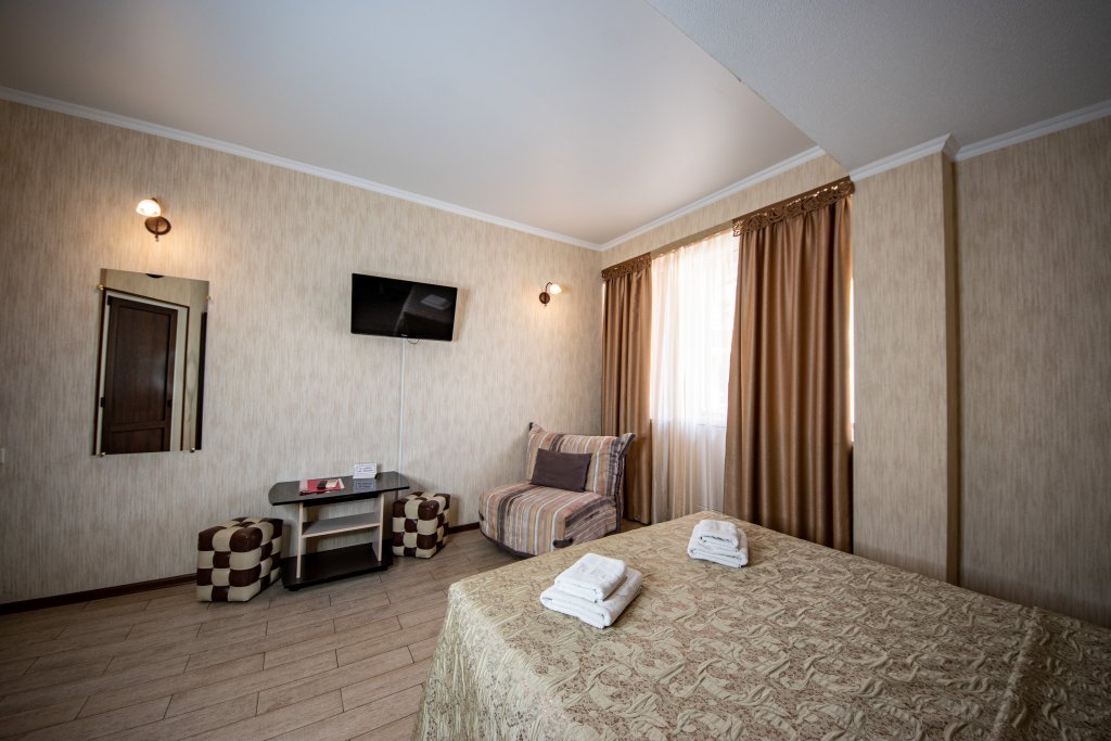 Standard Doppel Zimmer mit Balkon und mit Stadtblick Apartamenty na Tyulpanov 6