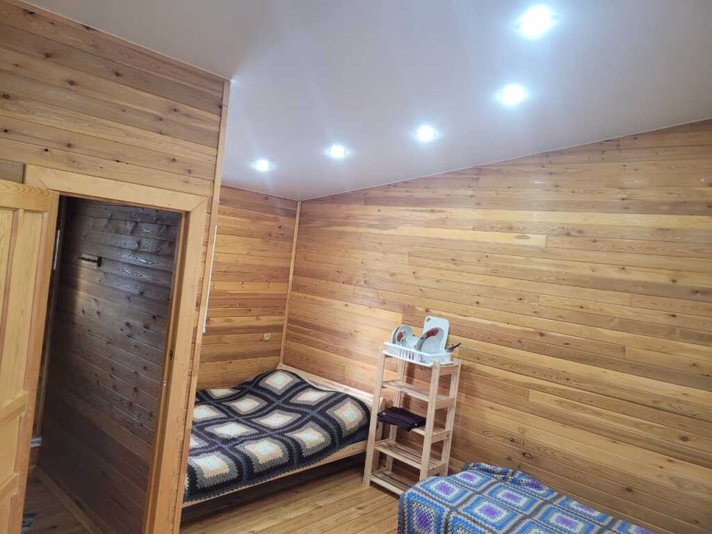 Superior Dreier Zimmer mit Balkon und mit Blick Baykalskiy briz Guest house