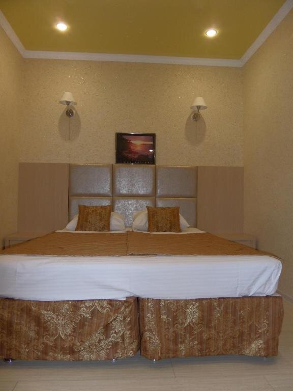 Suite Premium Khristina Guest House