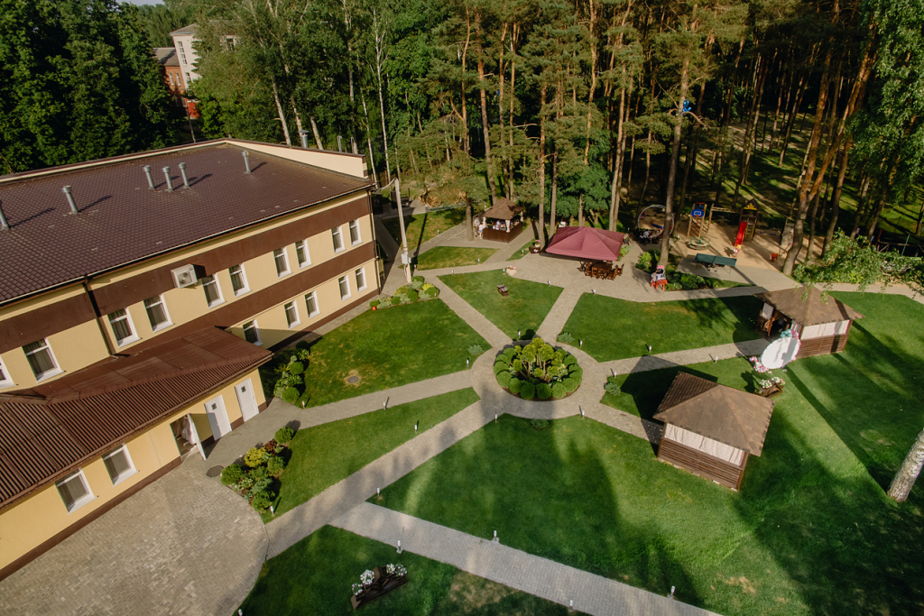 Отель green dorf. Грин парк Ульяновск. Грин парк Санаторный. Грин парк Новозыбков. Грин парк отель Калуга.