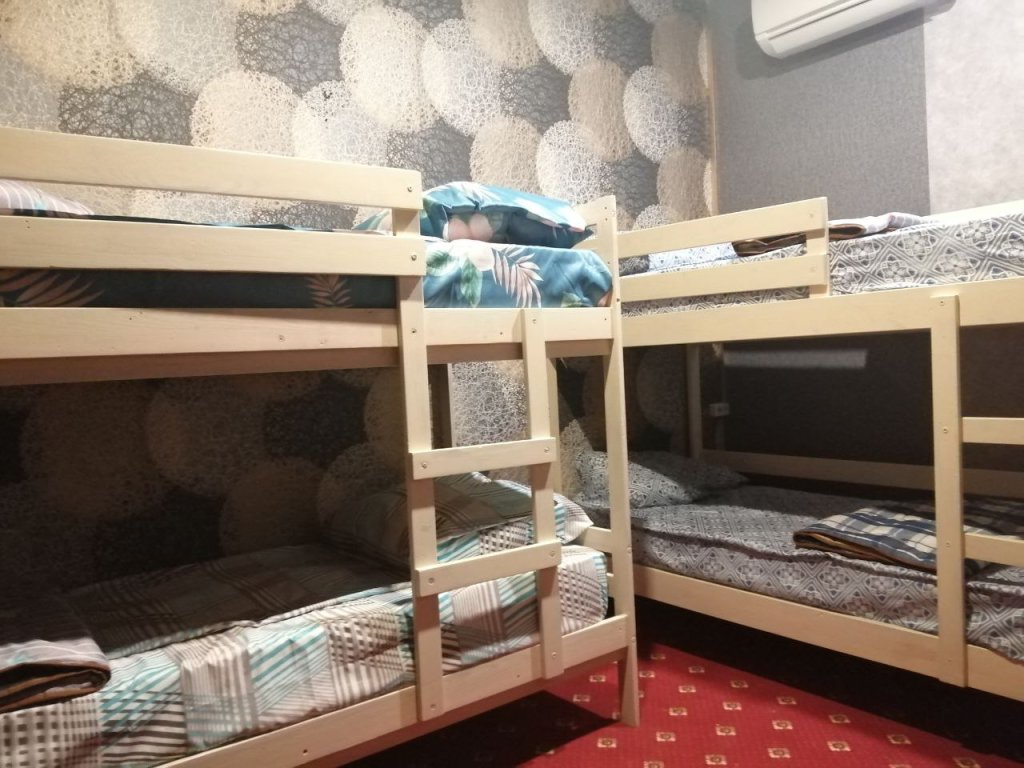 Кровать в общем номере Хостел Наследие