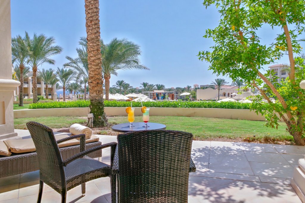 Двухместный номер Deluxe с видом на сад Cleopatra Luxury Resort Sharm El Sheikh