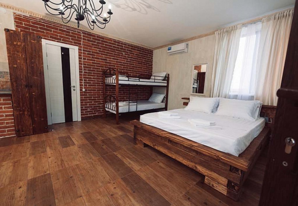 3 Bedrooms Apartment beachfront Semejnyij Dom Guest house