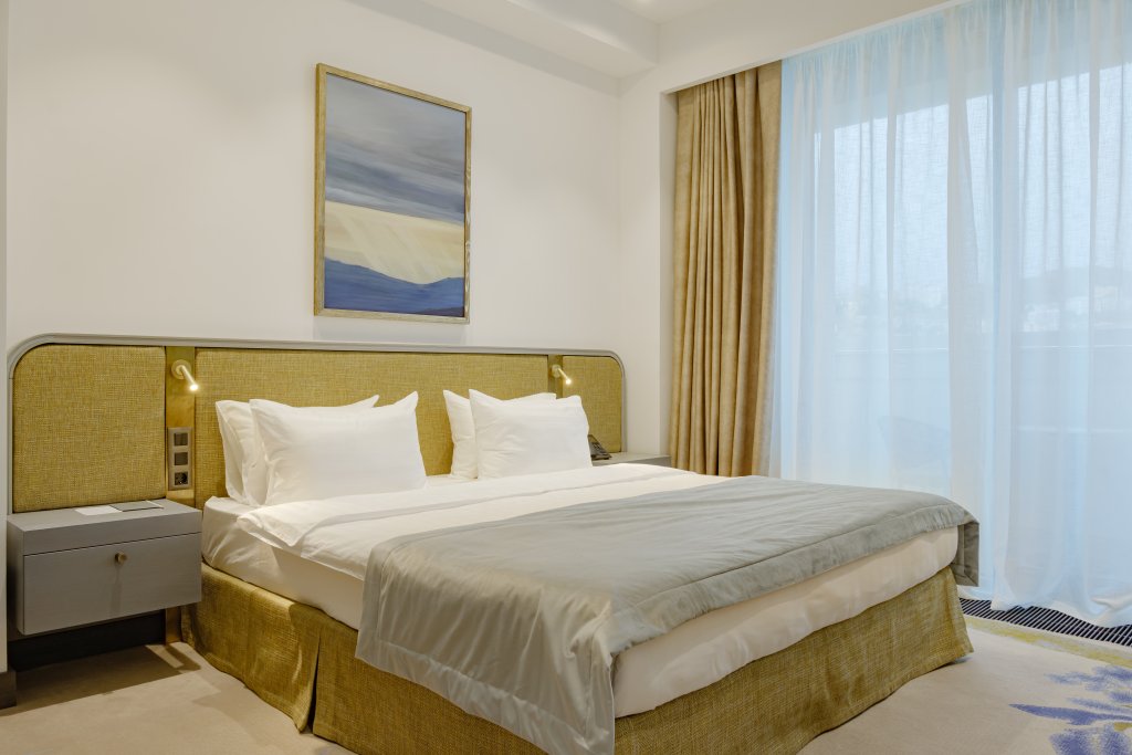 Двухместный номер Стандарт Комфорт с балконом Отель Luciano Hotel & Spa Sochi