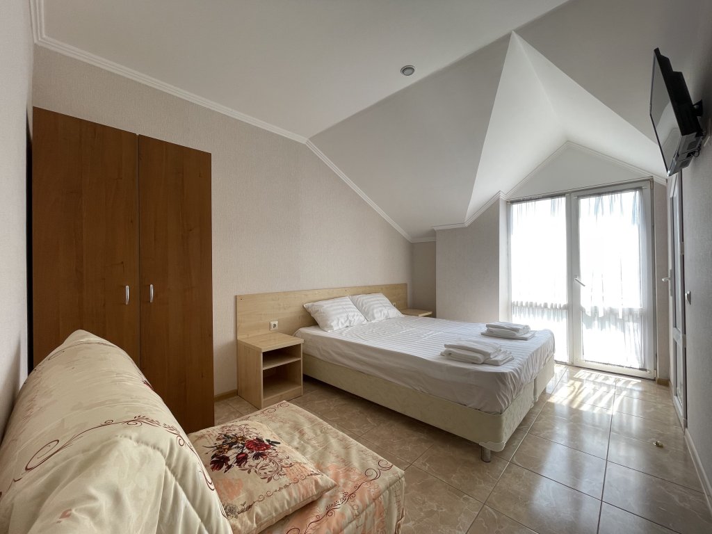 Standard Doppel Zimmer mit Balkon Ellada Guest House