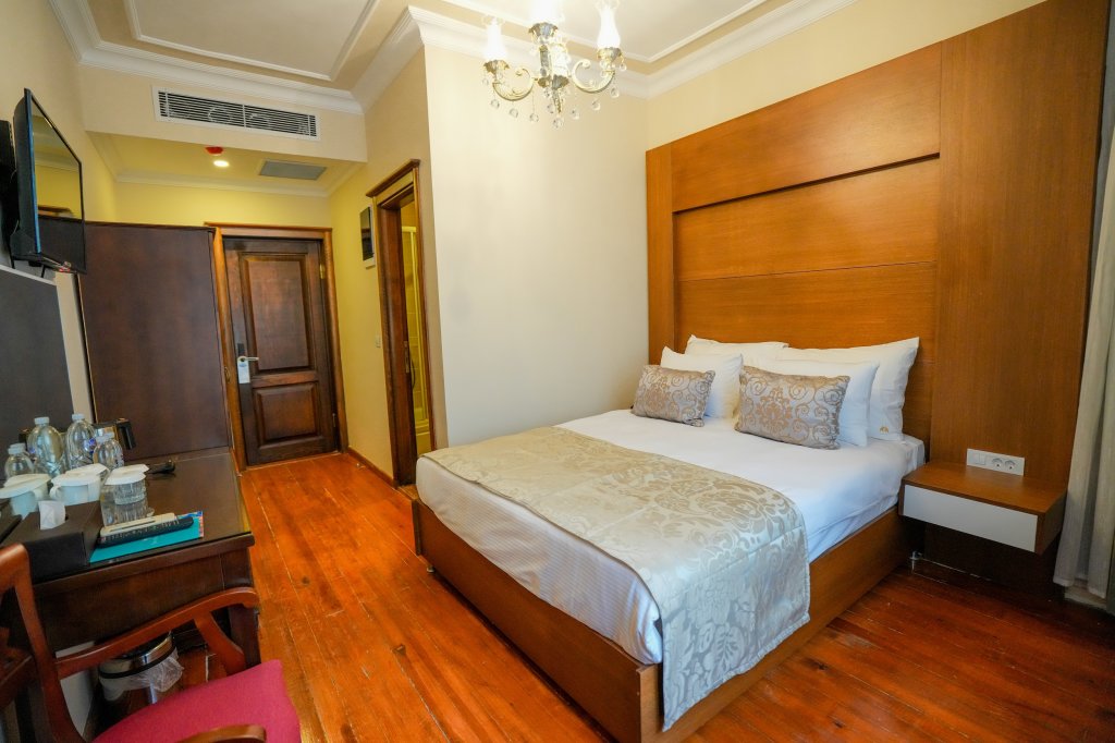 Economy Double room with view Sevenhills Hotel
