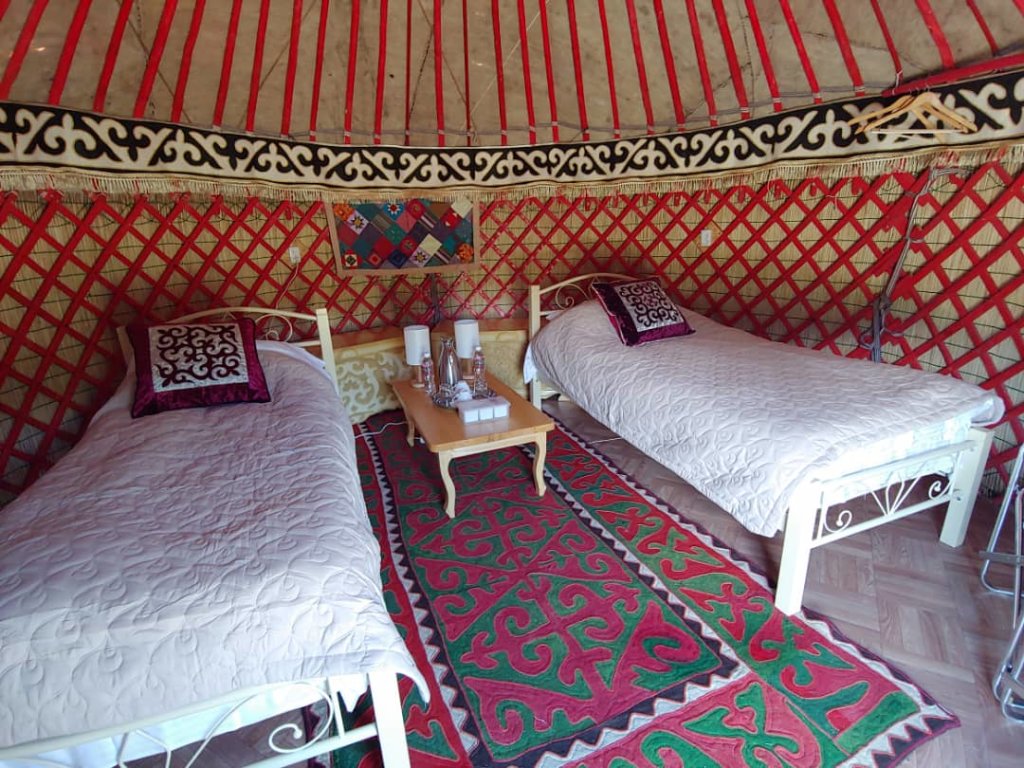 Standard Doppel Zimmer mit Blick Glemping Achik-Tash Base Camp