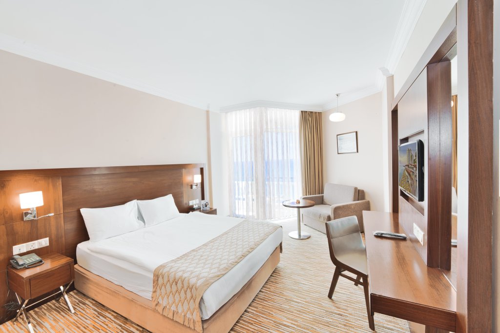 Habitación doble Estándar con balcón y con vista al mar Salamis Bay Conti Resort Hotel