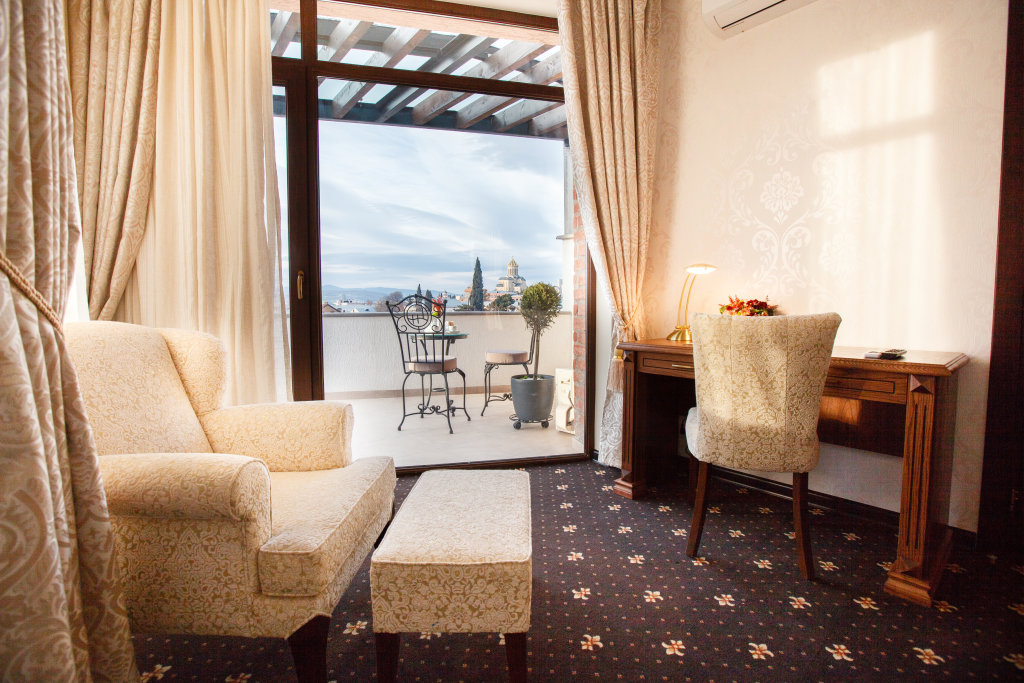 Deluxe Zimmer mit Balkon und mit Blick Laerton Tbilisi