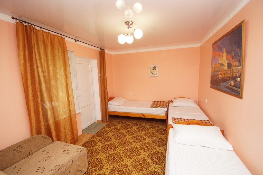 Standard triple chambre Na Kalinina Feodosiya Guest House