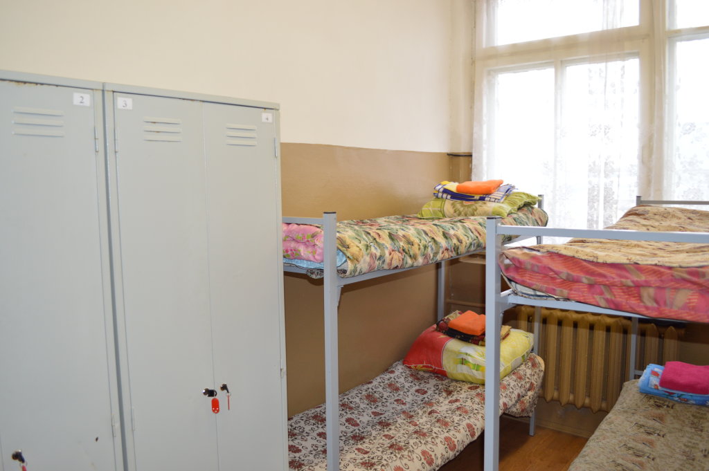 Cama en dormitorio compartido (dormitorio compartido masculino) Tver' Hostel