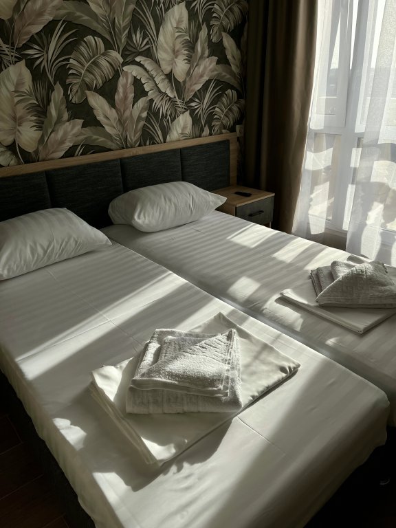 2 Bedrooms Apartment with balcony гостевой дом Корона на Школьной