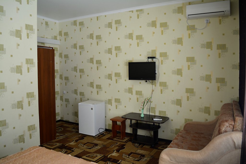 Klassisch Doppel Zimmer mit Balkon Na Novorossiyskoy 211 Guest House