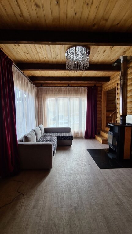 Коттедж с 3 комнатами с балконом и с красивым видом из окна Гостевой Дом Воробьёвы горы