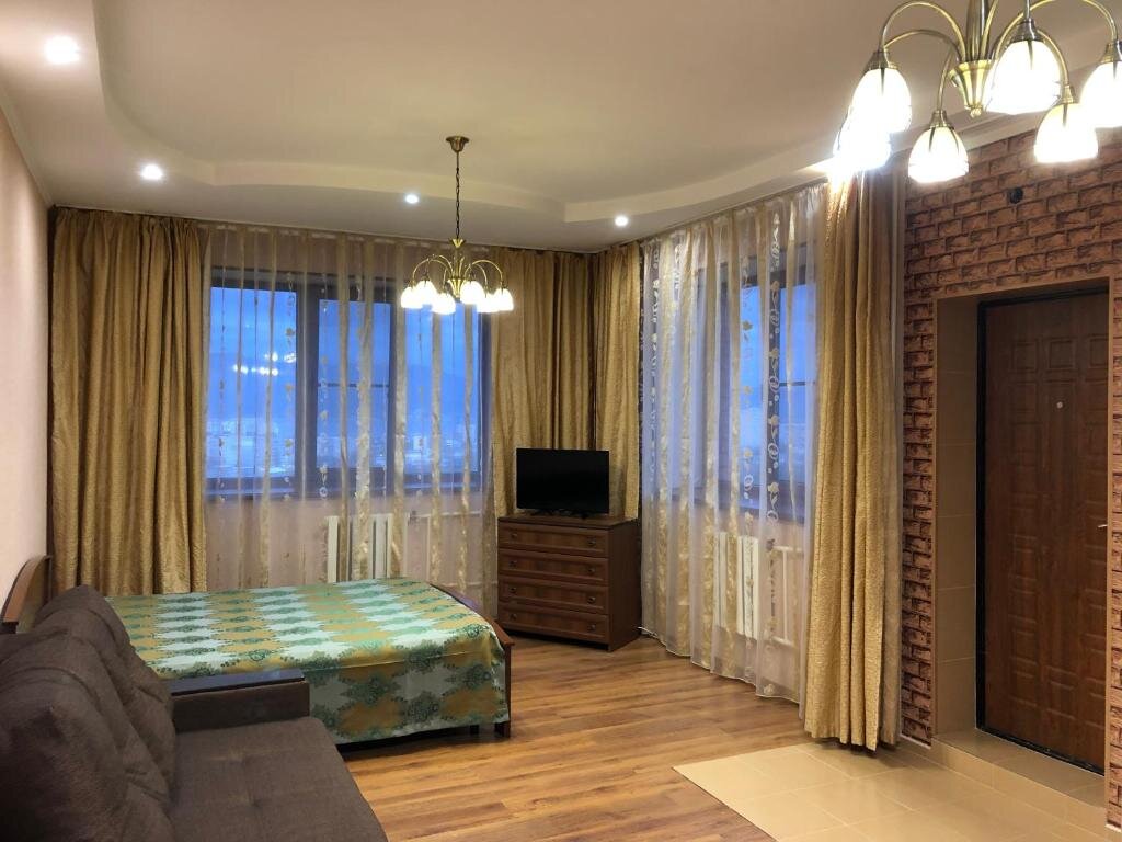 Четырёхместные апартаменты Comfort с красивым видом из окна Частный дом Мысхако Апартаменты