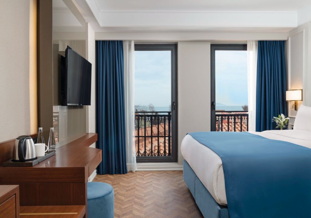 Номер Standard с видом на море Royan Hotel Hagia Sophia, a member of Radisson Individuals
