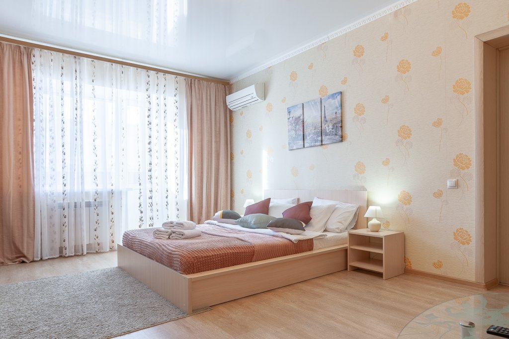 Apartment RentPlaza 6 proseka 144 Apartments