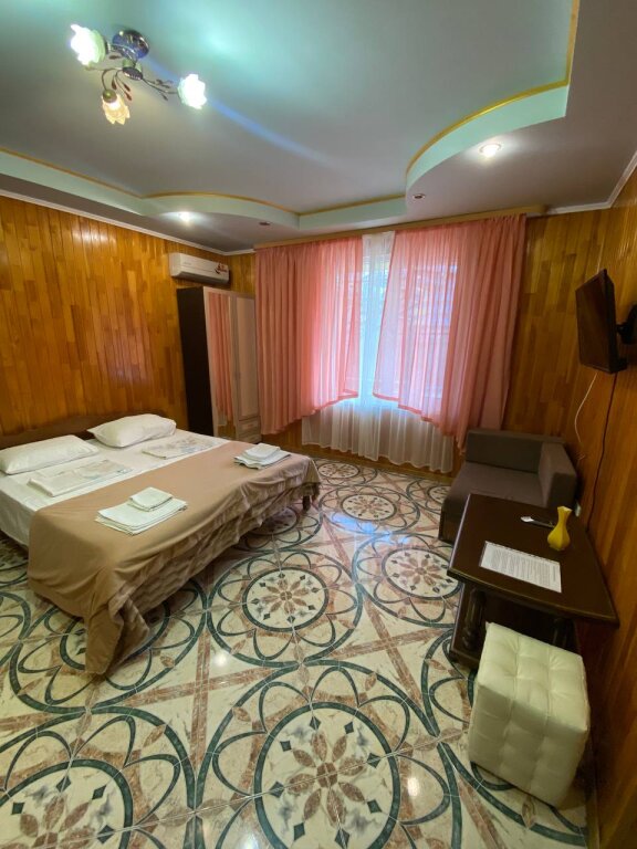 Suite triple Uyut Guest House